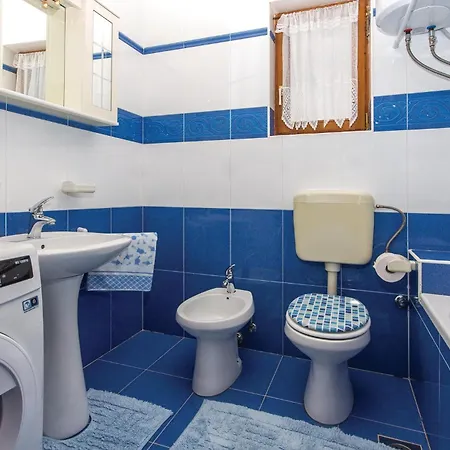 2 Bedroom Amazing In *