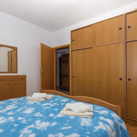 Apartmán 2 Bedroom Amazing In *