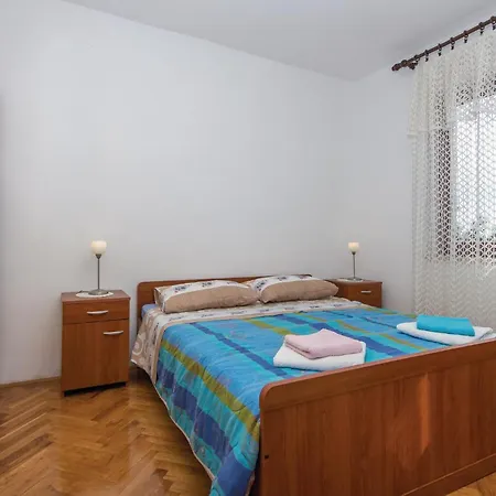 Apartmán 2 Bedroom Amazing In