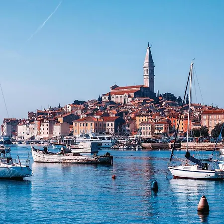 2 Bedroom Amazing In Rovinj